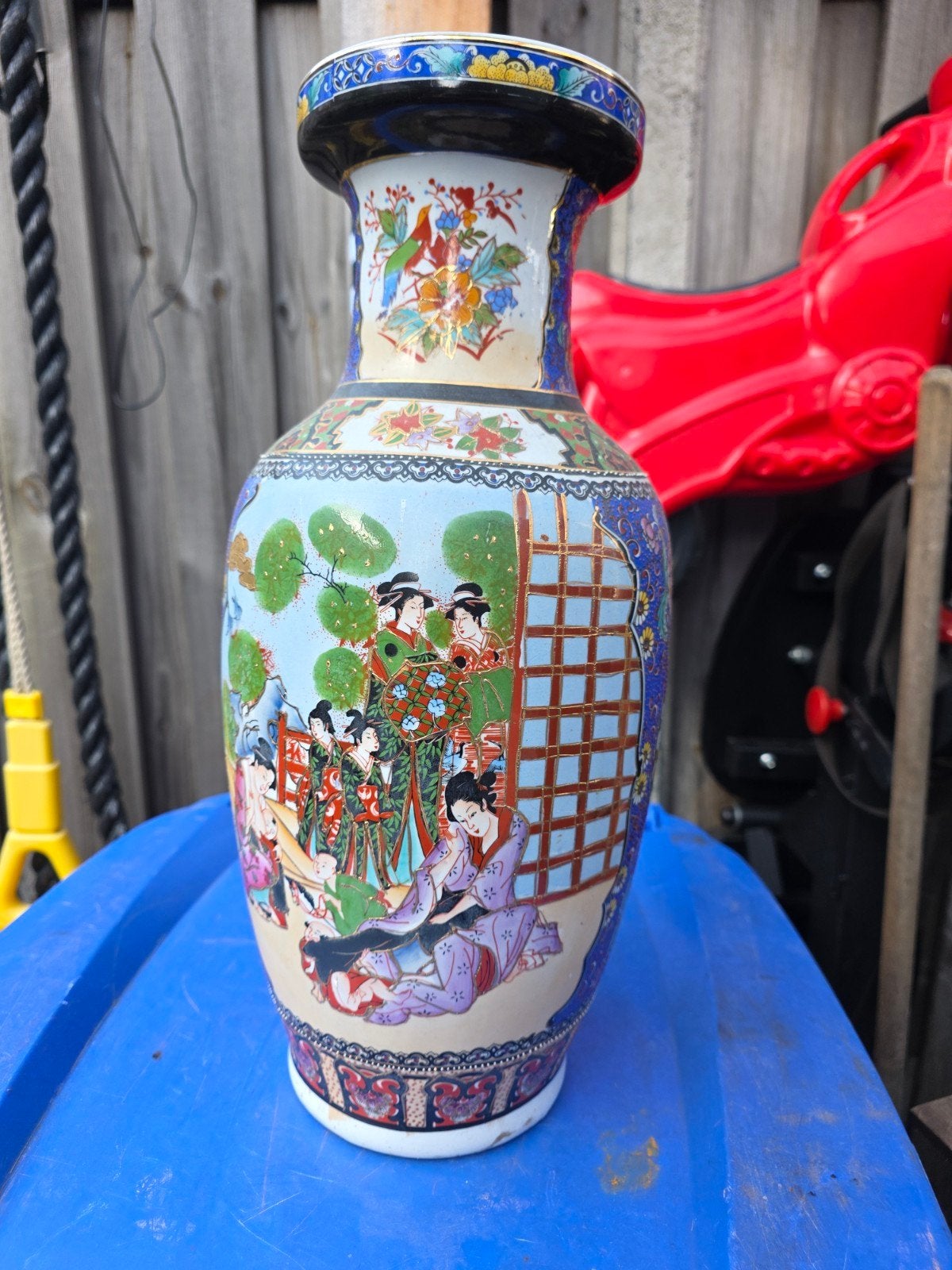 Grote oosterse vaas geisha porselein, Antiek en Kunst, Antiek | Vazen, Ophalen of Verzenden