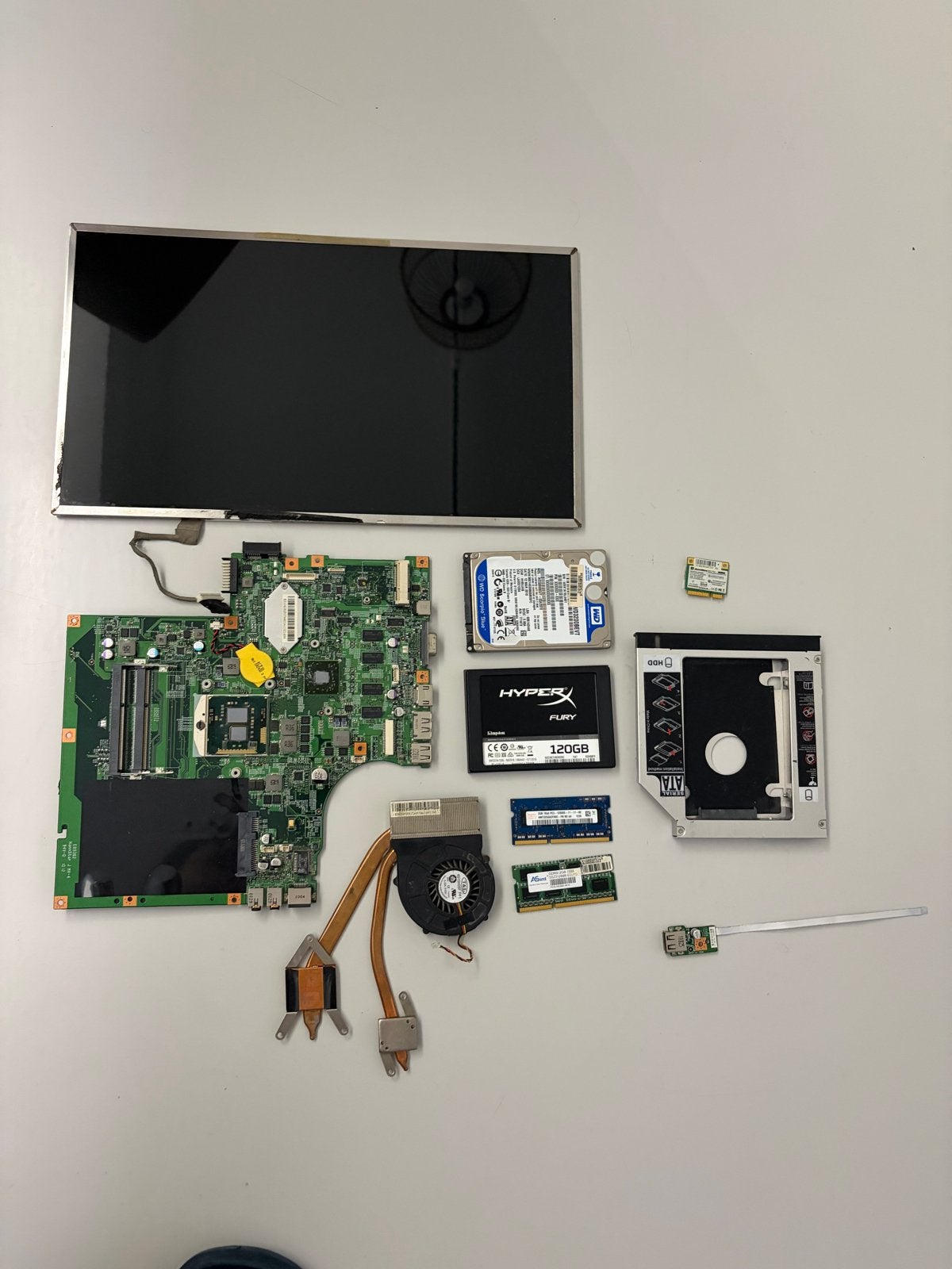 MSI CX 620 Laptop Onderdelen - Intel Core i3 Processor, Ophalen of Verzenden, Gebruikt, 4 GB, HDD