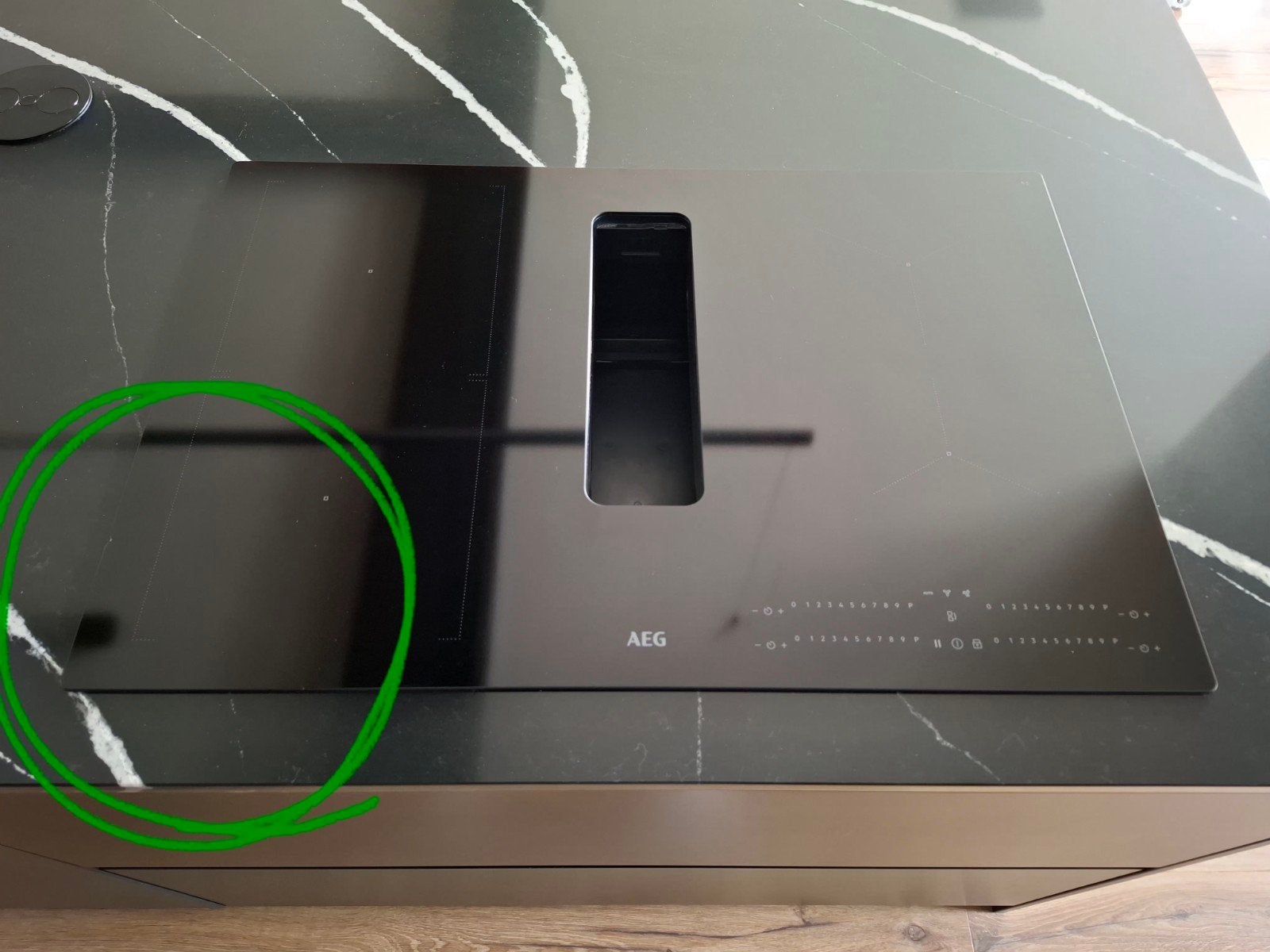AEG EcoLine 6000 Inductiekookplaat met afzuiging (DEFECT), Ophalen, Gebruikt, 4 kookzones, Inbouw