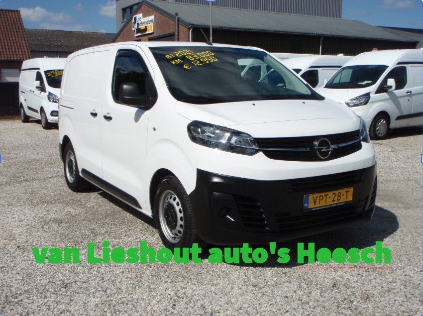 Opel Vivaro camera trekhaak navi 83544 km bj 12-2021, Voorwielaandrijving, Stof, 4 cilinders, Start-stop-systeem
