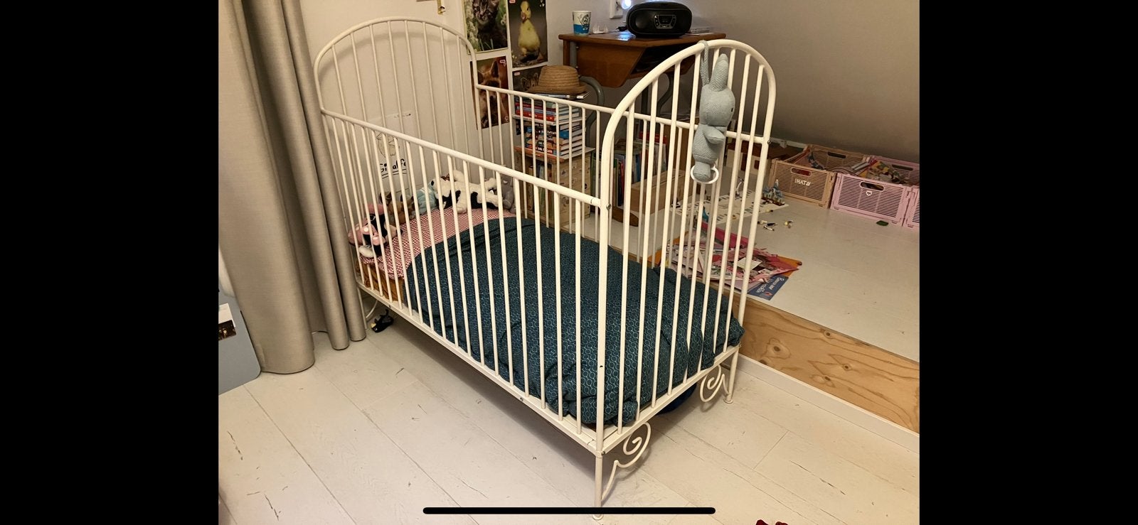 Metalen ledikant, goede kwaliteit (smeedijzeren), Kinderen en Baby's, Babywiegjes en Ledikanten, Ophalen of Verzenden, Gebruikt