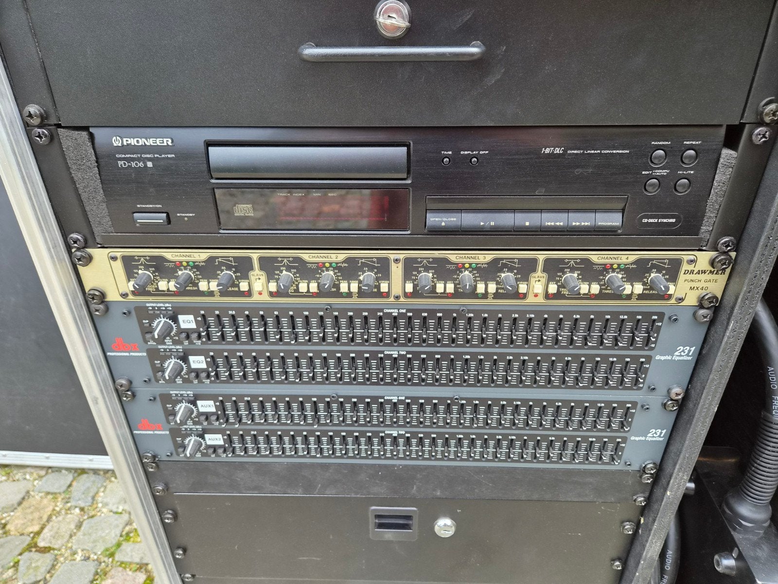 DBX 231 Grafische Equalizer (2 stuks), Ophalen of Verzenden, Gebruikt, Audio