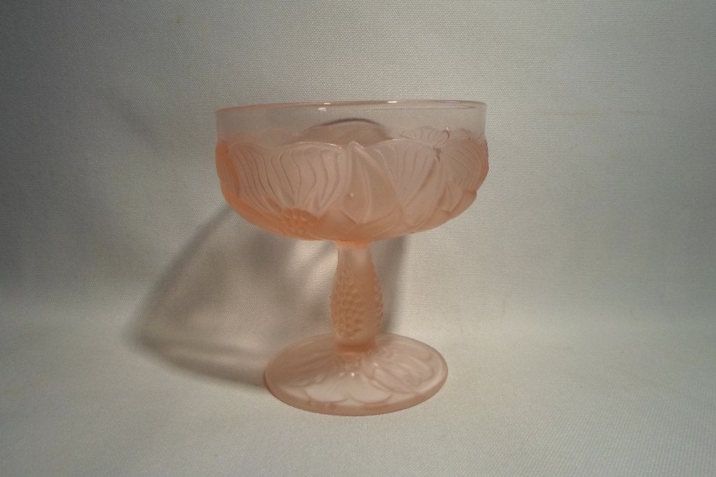 Champagne Coupe Pink Frosted Glass, Ophalen of Verzenden
