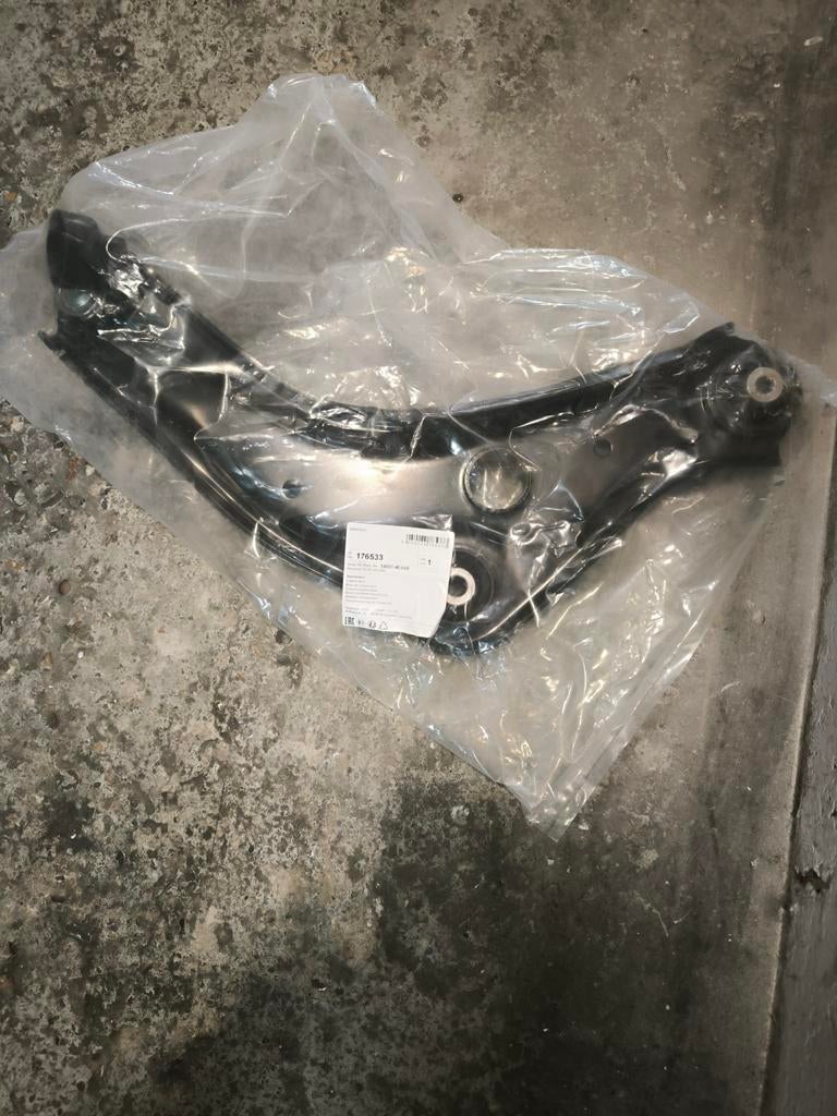 Nieuwe Draagarm Links Nissan Qashqai J11 (2015), Ophalen of Verzenden