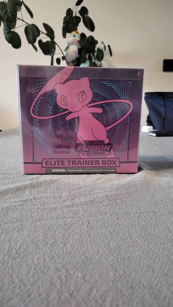 Pokémon Fusion Strike Elite Trainer Box - English, Ophalen, Nieuw, Boosterbox