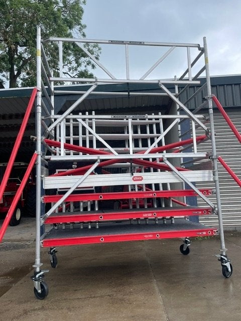 Altrex Rolsteiger met fiberdecks, Ophalen, Zo goed als nieuw, Rolsteiger of Kamersteiger, 5 meter of hoger
