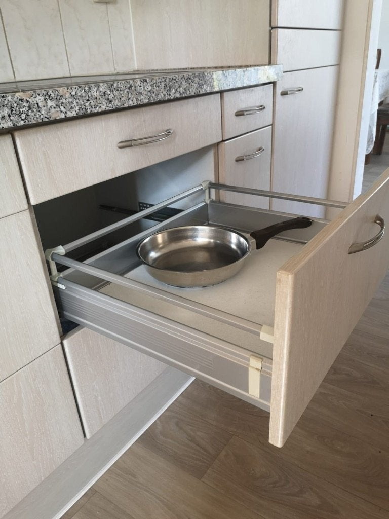 Keuken met granieten werkblad, Huis en Inrichting, Keuken | Complete keukens, Ophalen, Gebruikt, Graniet of Steen, Enkelwandige keuken