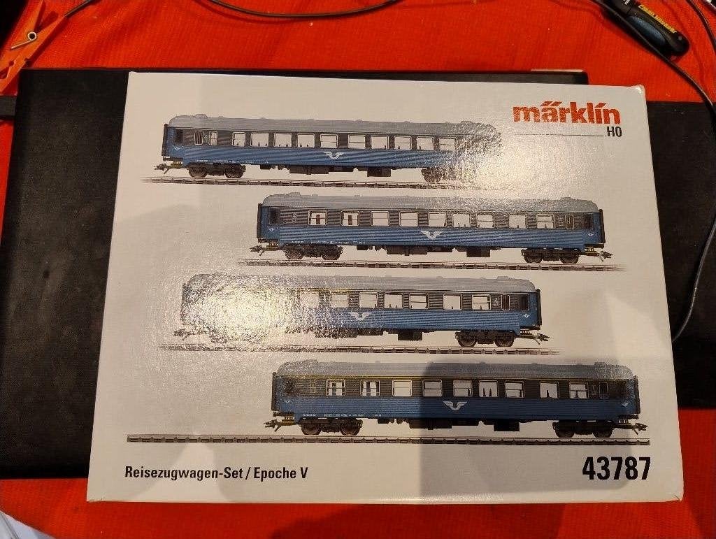 Märklin 43787 – 4-delige Set SJ Personenrijtuigen – NIEUW, Hobby en Vrije tijd, Modeltreinen | H0, Wisselstroom, Ophalen of Verzenden