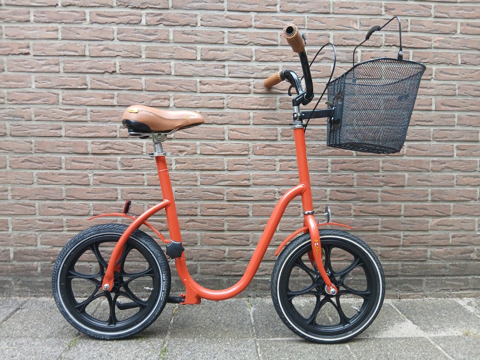 Als nieuw! Q-go loopfiets, loophulp volwassenen, Diversen, Verpleegmiddelen, Ophalen of Verzenden, Zo goed als nieuw