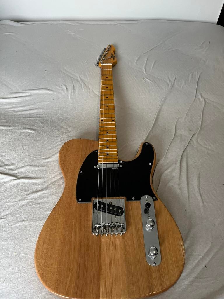 Elektrische gitaar - goed werkend met lichte schade, Ophalen, Gebruikt, Solid body, Overige merken
