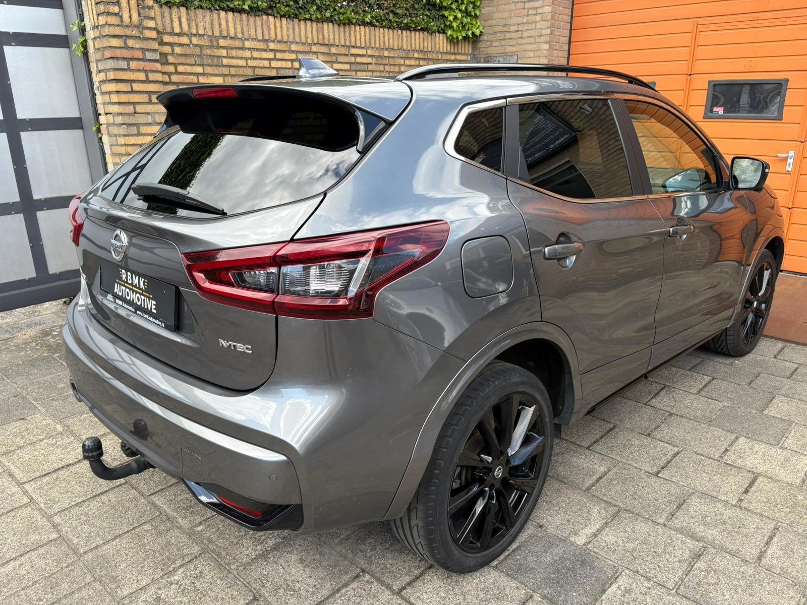 Nissan Qashqai 1.3 DIG-T N-Tec, Auto's, Nissan, Gebruikt, Zwart, 4 cilinders, 1290 kg