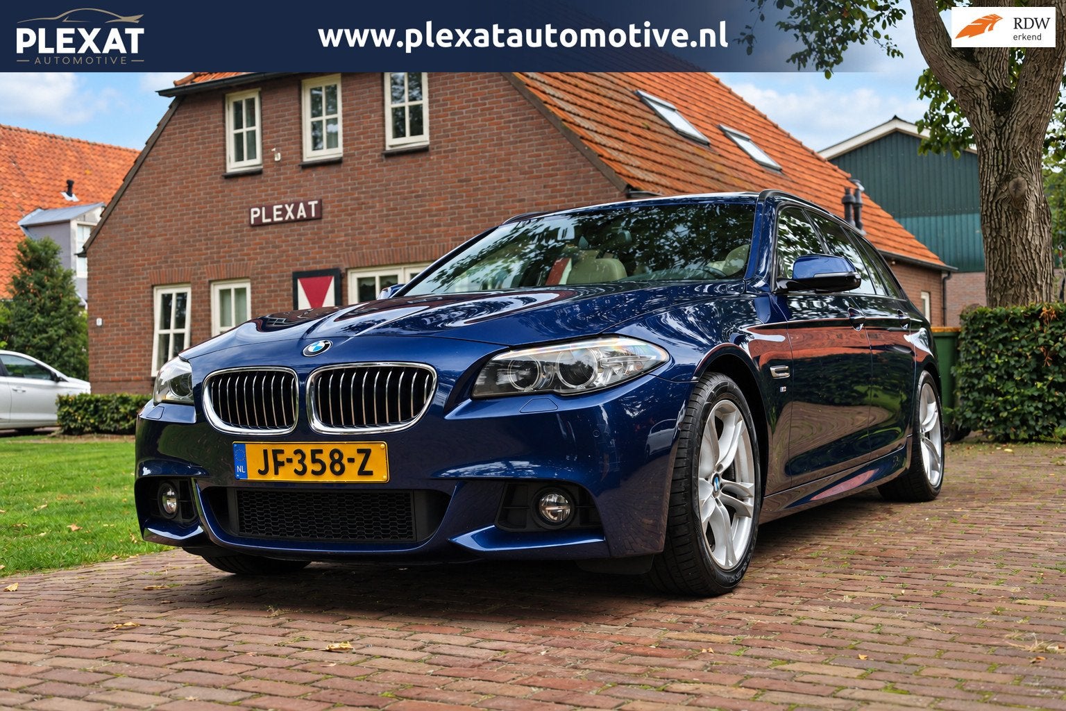 BMW 5-serie Touring 520i High Executive | M-Pakket | Handges, Achterwielaandrijving, Gebruikt, 4 cilinders, Blauw