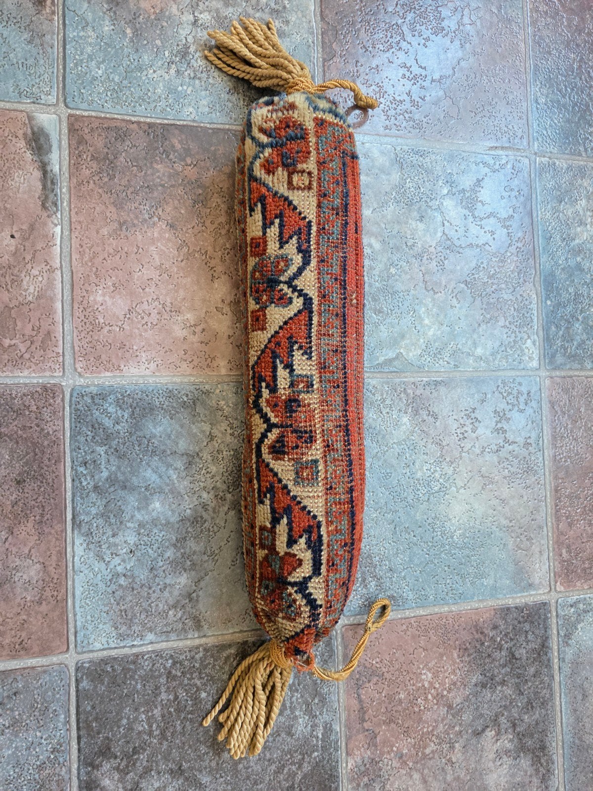 Vintage Oosterse Tochtstopper – Tapijt Tochtrol met Kwasten, Huis en Inrichting, Ophalen of Verzenden, Zo goed als nieuw, Cilindervormig
