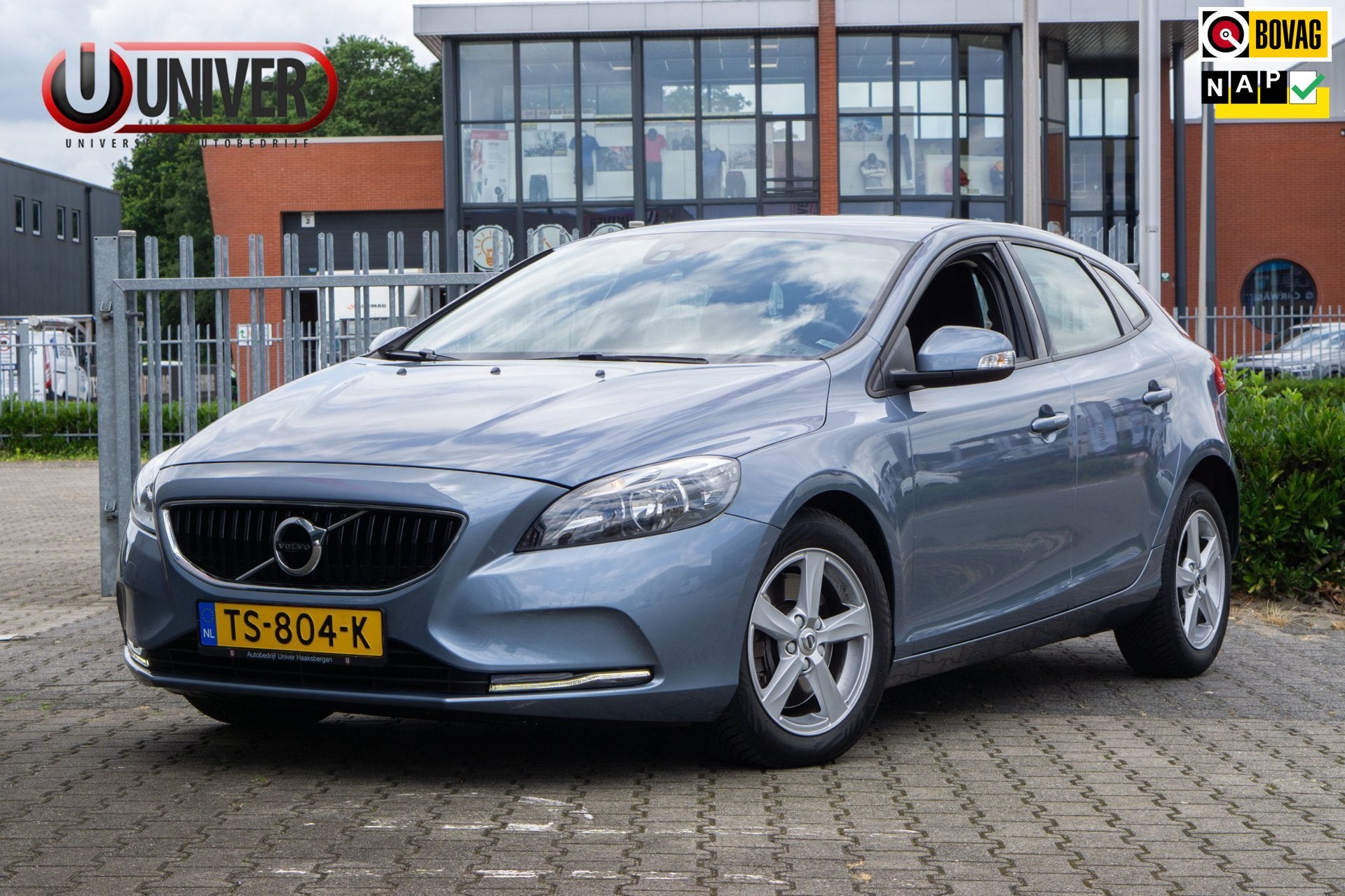Volvo V40 1.5 T2 Edition PDC-NAVI-CRUISE, Auto's, Volvo, Euro 6, 700 kg, Blauw, 122 pk
