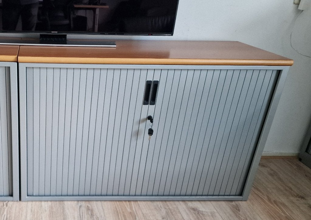 Roldeurkast kantoorkast 120x75x48 met sleutel, Gebruikt, 100 tot 150 cm, Ophalen of Verzenden, Minder dan 100 cm