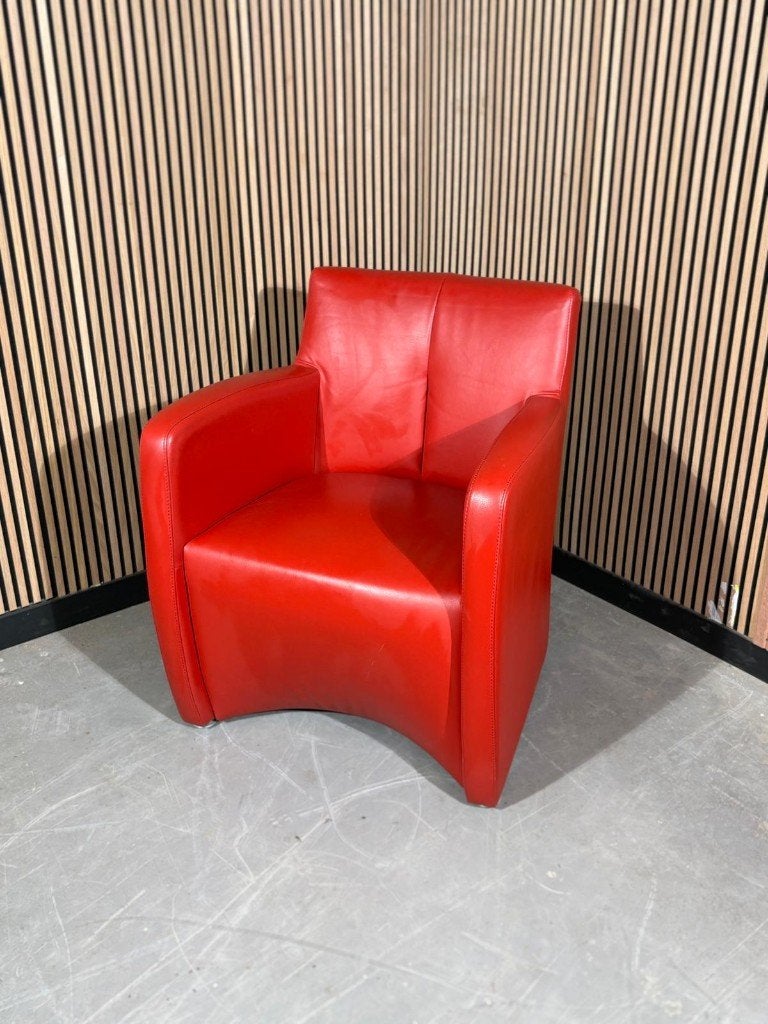 Fauteuil Leolux Rood (lage rugleuning), Huis en Inrichting, Fauteuils, Ophalen, Gebruikt, Minder dan 75 cm, G.vanrosmalen@hahebo.nl