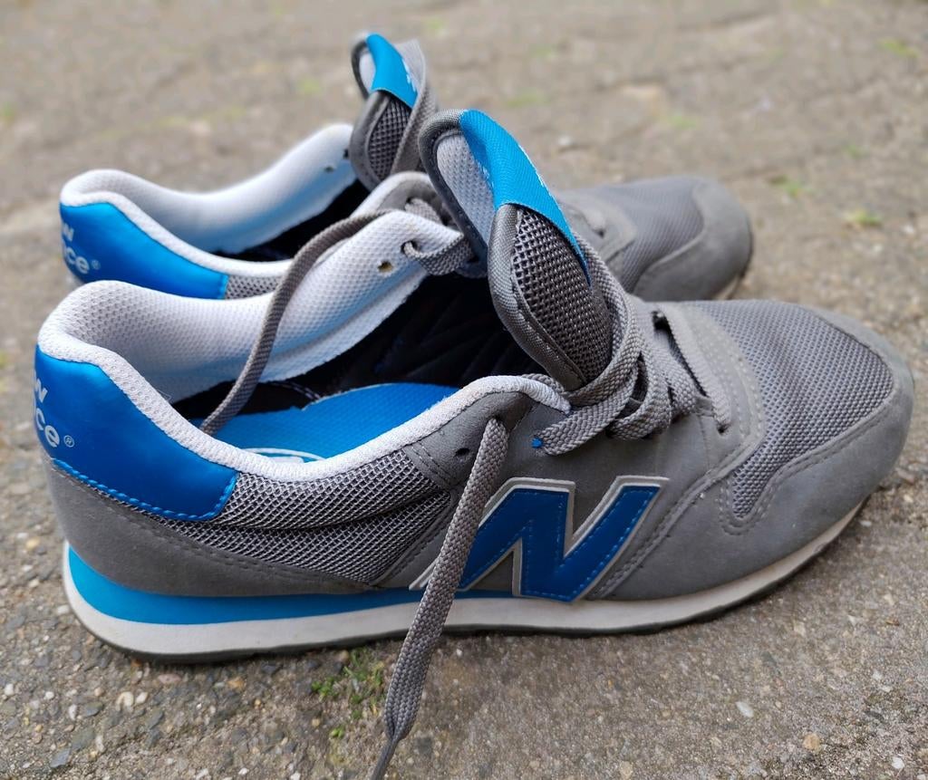 Ne Balance sneakers grijs blauw mt 41,5, Ophalen of Verzenden, Zo goed als nieuw, Overige typen, Overige merken