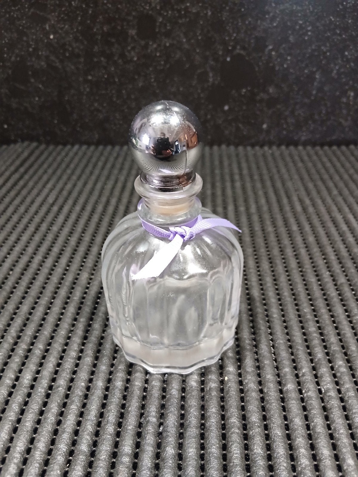 Parfumflesje., Verzamelen, Ophalen of Verzenden, Zo goed als nieuw, Miniatuur