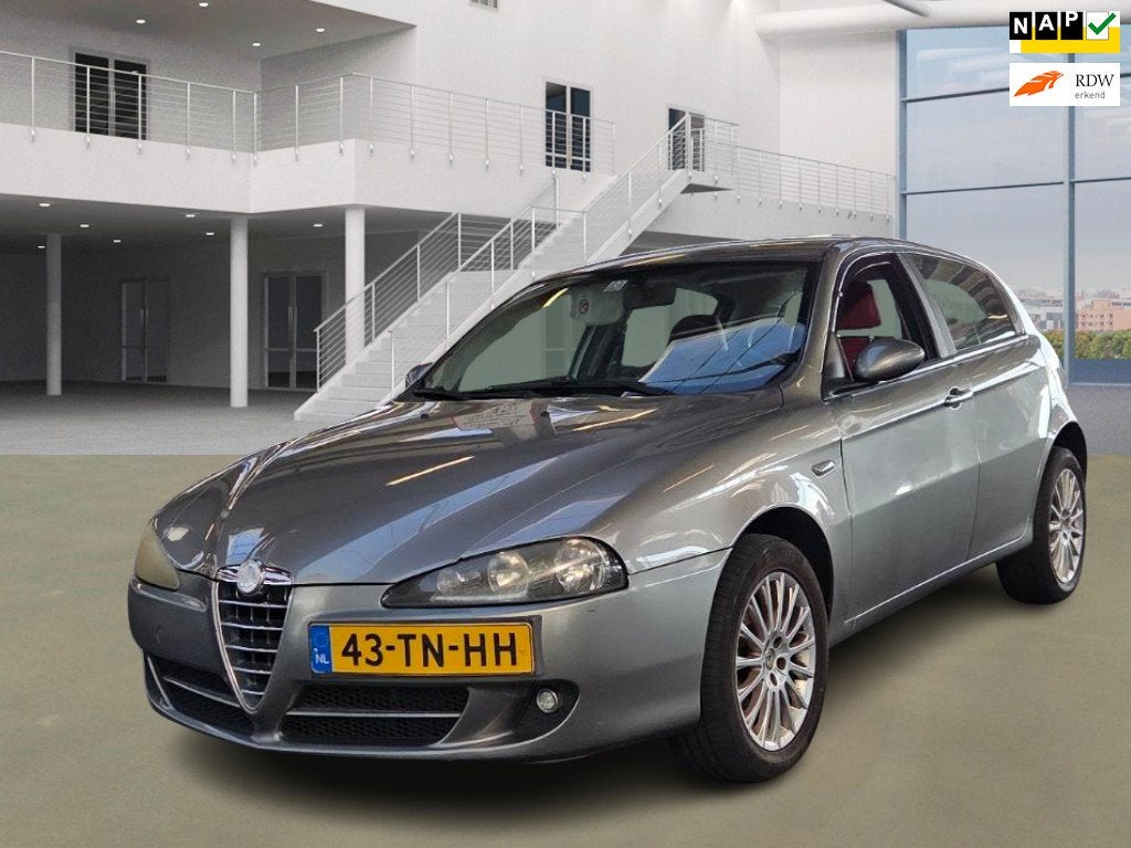 Alfa Romeo 147 1.6 T.Spark Progression/AIRCO/CRUISE/LEDER/PA, Voorwielaandrijving, Gebruikt, 4 cilinders, 400 kg