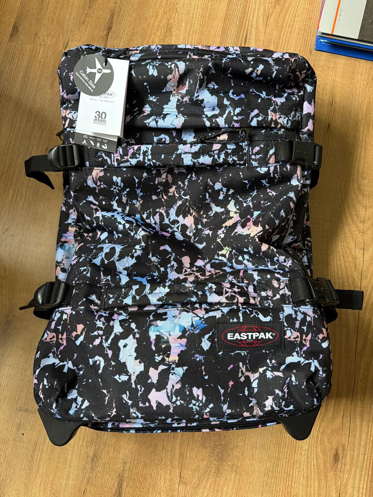 Eastpak Trolley Koffer Reiskoffer - Zwart met print, Ophalen, 30 cm of meer, Zwart, Minder dan 40 cm
