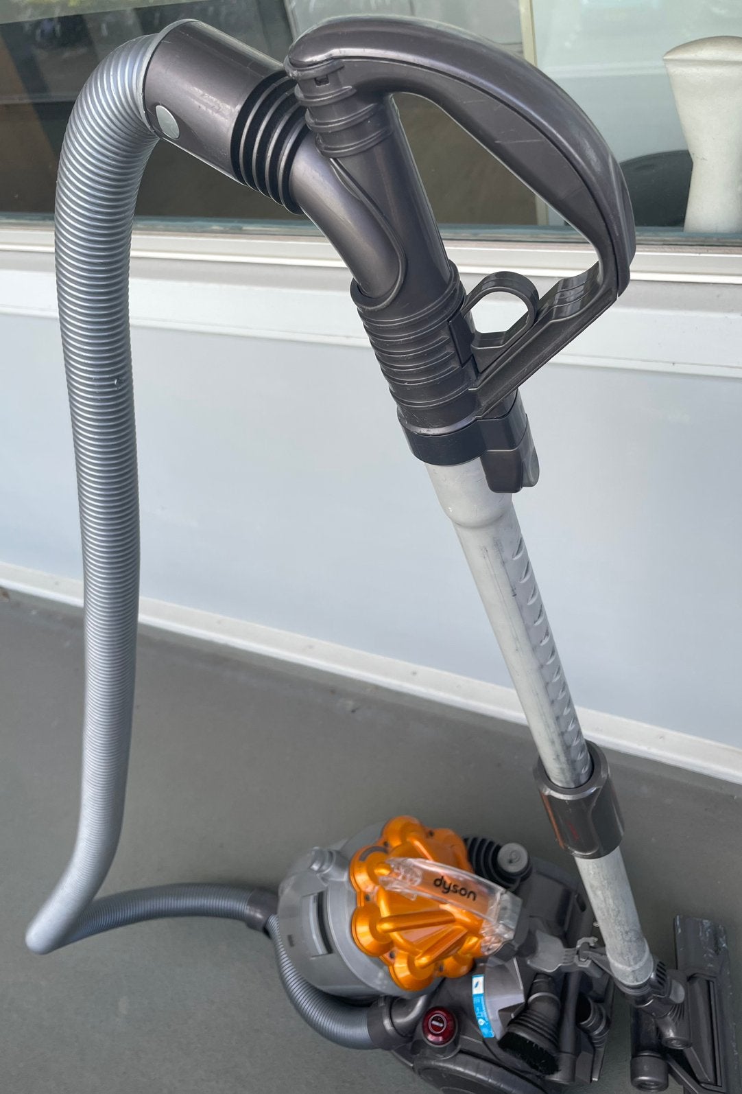 Dyson DC19 zakloze stofzuiger in zeer goede technische staat, Ophalen, Gebruikt, Geschikt voor harde vloeren, Dyson