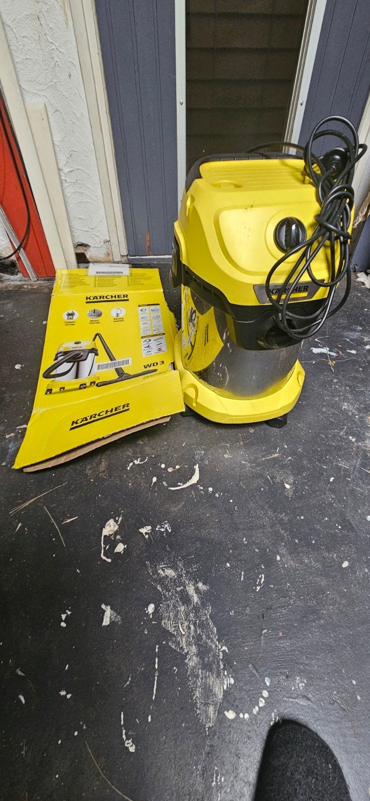 Kärcher WD3 Industriële stofzuiger met doos, Ophalen, Inclusief accessoires, Gebruikt, Kärcher
