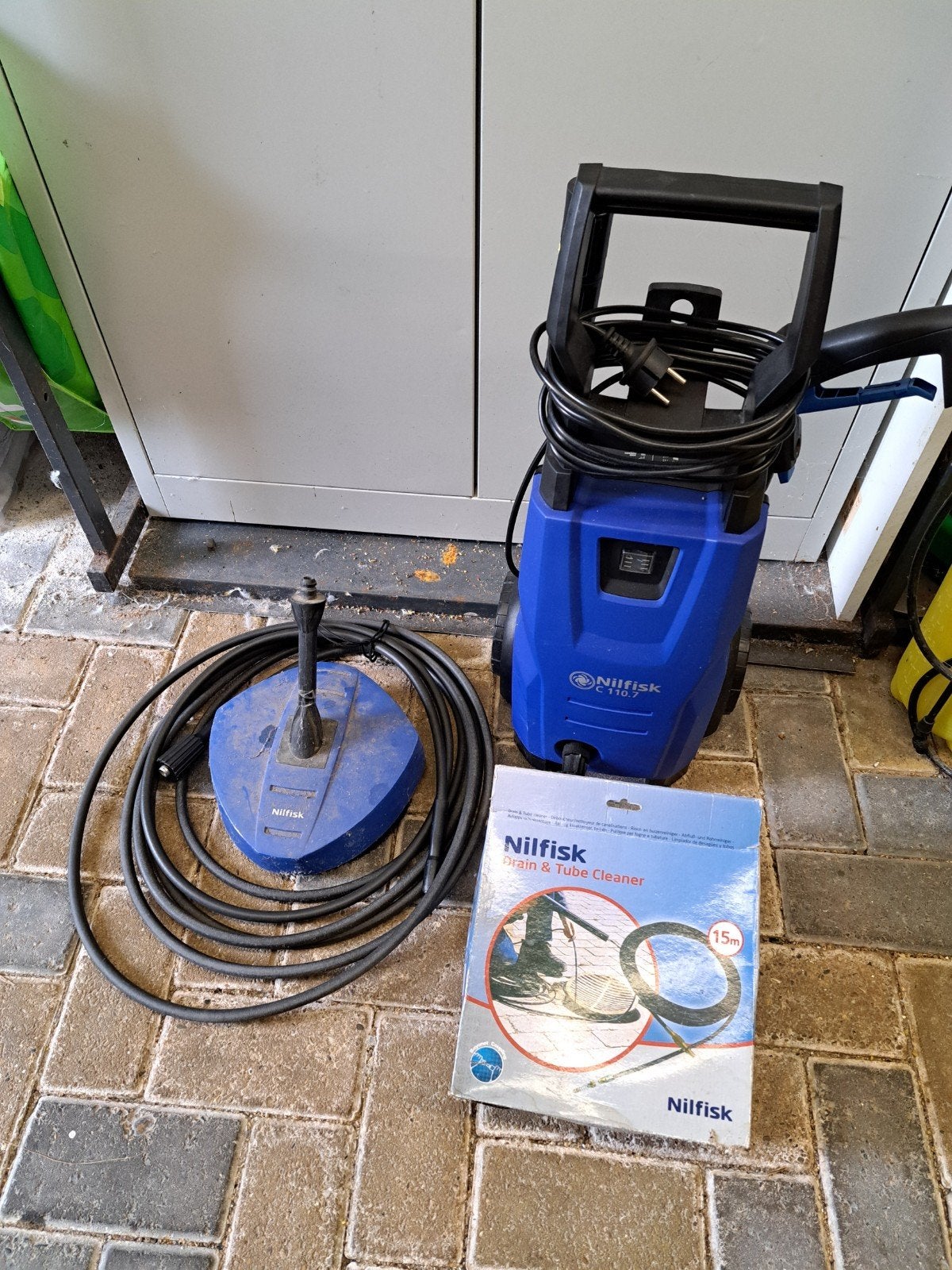 zeer goede nilfisk zie foto's, Ophalen, Zo goed als nieuw, Elektrisch