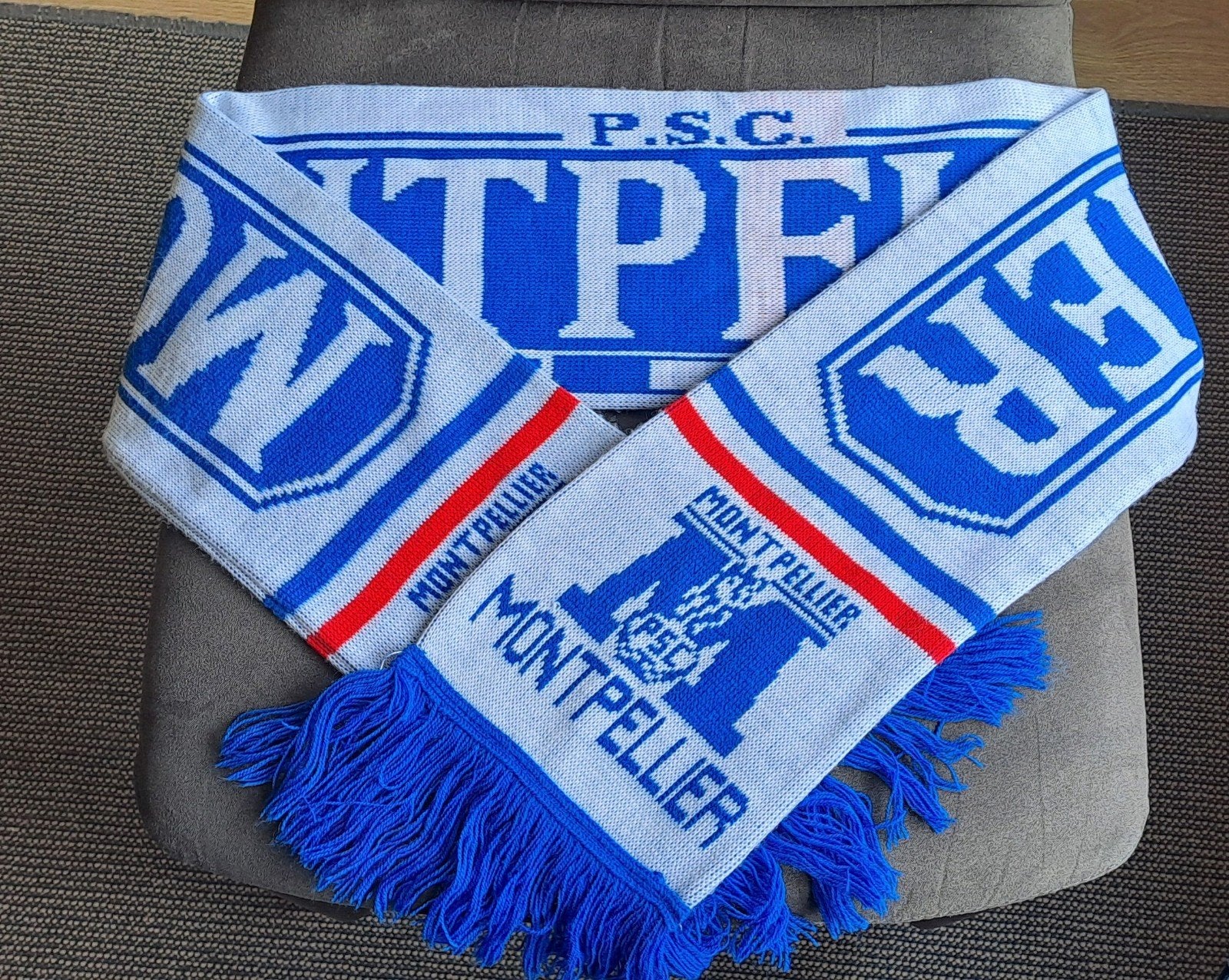 P.S.C. Montpellier Sjaal - Blauw/Wit Voetbal Fan Sjaal, Montpellier PSC, Overige maten, Ophalen of Verzenden, Zo goed als nieuw