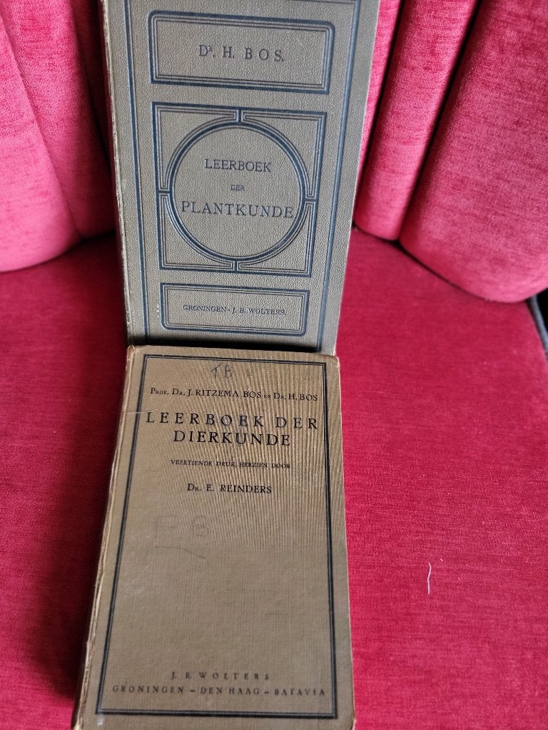 lierboek der plantkunde 1892 en leerboek der dierkunde 1932, Ophalen of Verzenden, Zie beschrijving