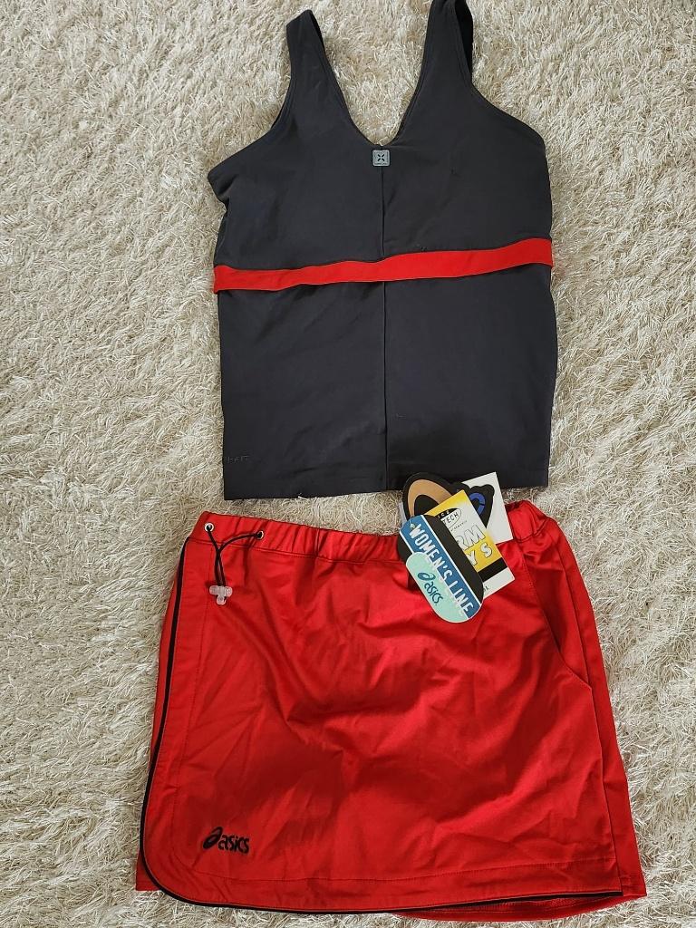Nike Asics tennis setje maat S, Overige typen, Nike, Nieuw, Ophalen of Verzenden