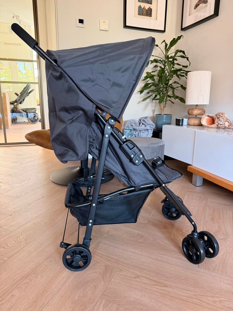 (Nieuw!) Compacte Zwarte Buggy met UV Zonnekap, Kinderen en Baby's, Buggy's, Ophalen of Verzenden, Nieuw, Overige merken, Zonnekap