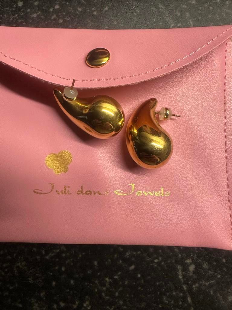 Juli dans Jewels Gouden Oorbellen - Stijlvol en Elegant, Overige materialen, Ophalen of Verzenden, Zo goed als nieuw, Knopjes of Stekers