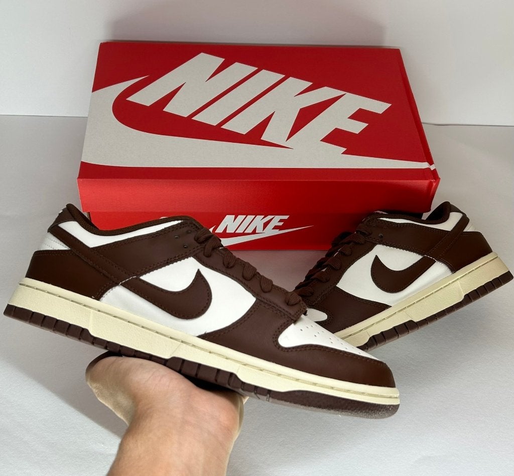 Nike Dunk Low Cacao Wow (Women's) - Maat 42.5, Kleding | Heren, Schoenen, Overige kleuren, Nike Dunk Low, Nieuw, Ophalen of Verzenden