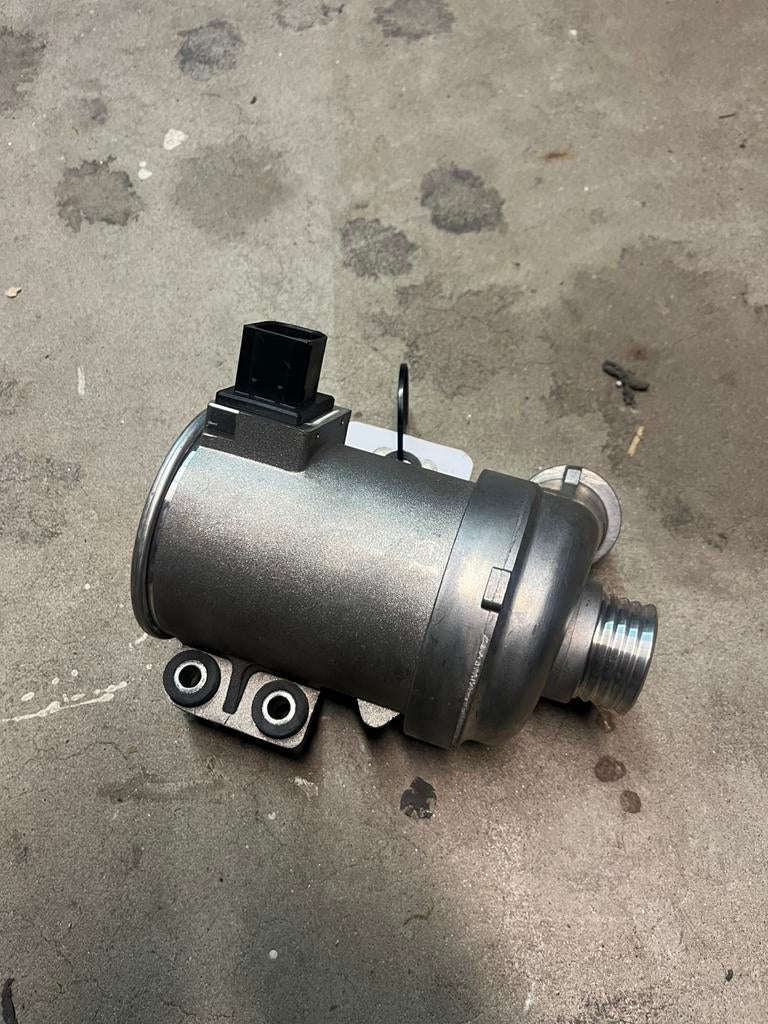 BMW N20 elektrische waterpomp NIEUW origineel bmw 20i 28i 40, Ophalen of Verzenden, Nieuw, BMW