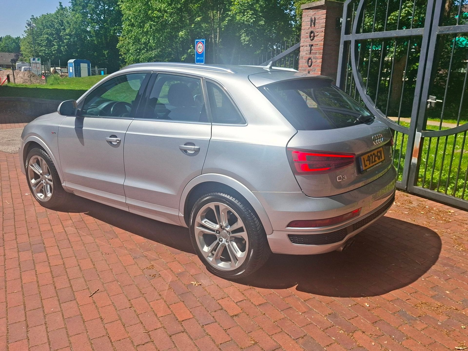 Foto 22 van Audi Q3 2.0 TFSI quattro S-Line Trekhaak Camera Side Assist