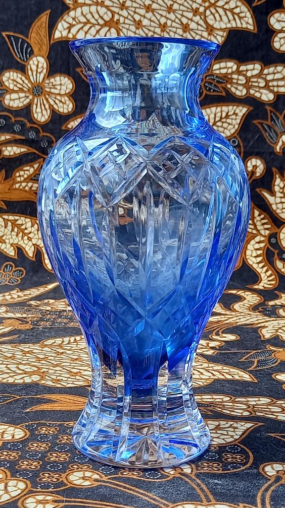 Prachtige oude vaas uit Schotland van Caithness glas 20 cm., Antiek en Kunst, Antiek | Vazen, Ophalen of Verzenden