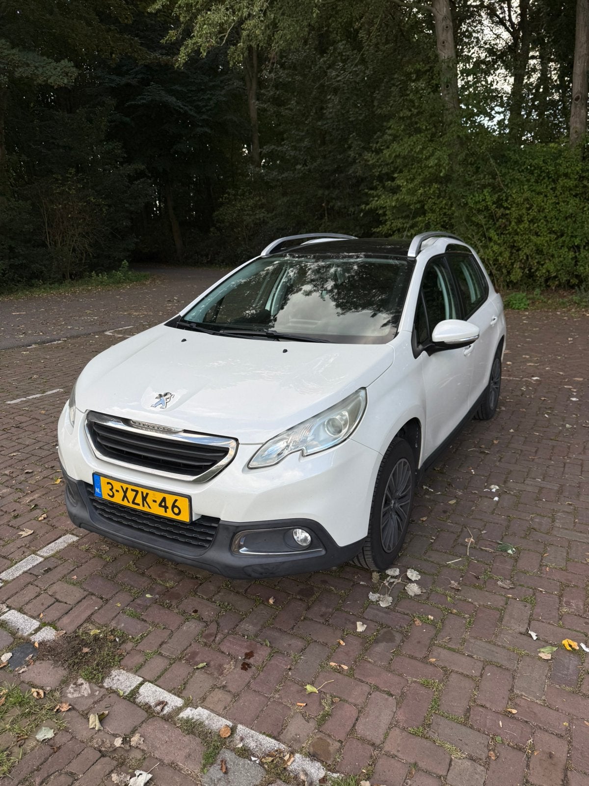 Peugeot 2008 1.2 PureTech 82 60KW Etg5 2014 Wit, Auto's, 450 kg, 40 €/maand, Euro 6, 1199 cc