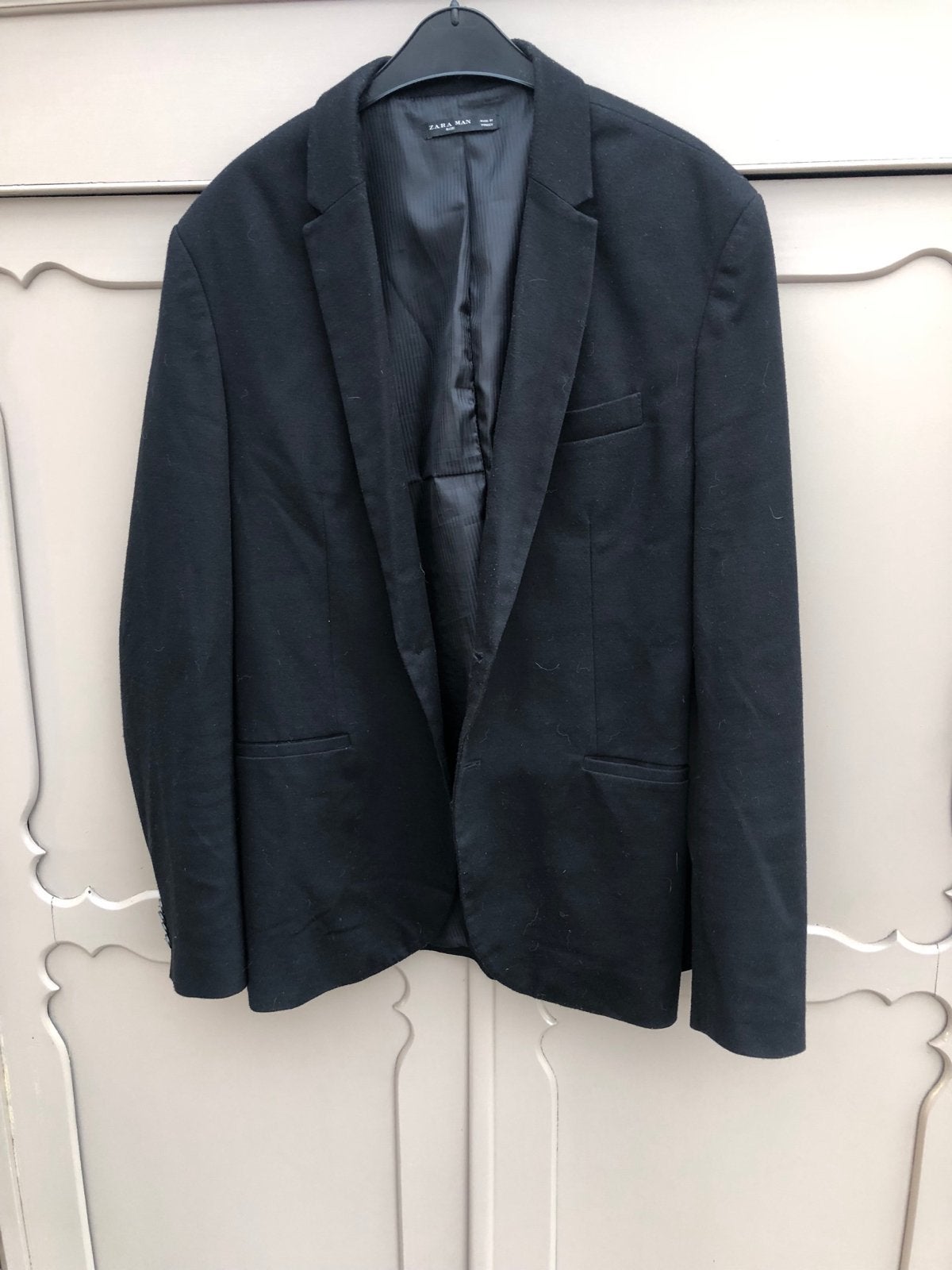 Zwart colbertje van Zara Man - perfect voor carnaval!, Ophalen of Verzenden, Gedragen, Overige maten, Zwart