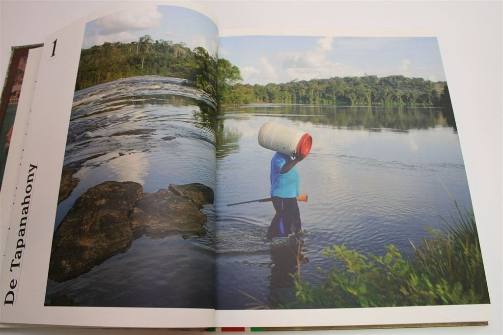 Au! Goudwinning in Suriname — Fotoboek in Nieuwstaat, Boeken, Ophalen of Verzenden, Zo goed als nieuw