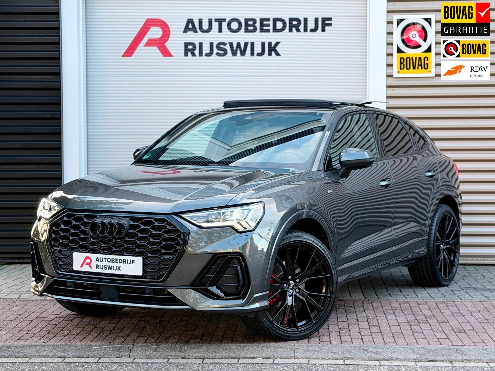 Audi Q3 SPORTBACK 35 TFSI S Edition Competition Pano/Keyless, Euro 6, 4 cilinders, 14 km/l, Bedrijf