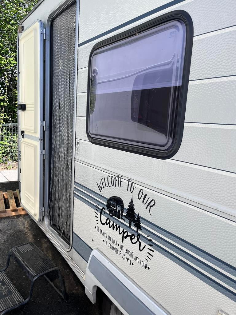 Geweldige gruau caravan met nieuwe voortent en luifel, Caravans en Kamperen, Treinzit, 750 - 1000 kg, Particulier, 5 tot 6 meter