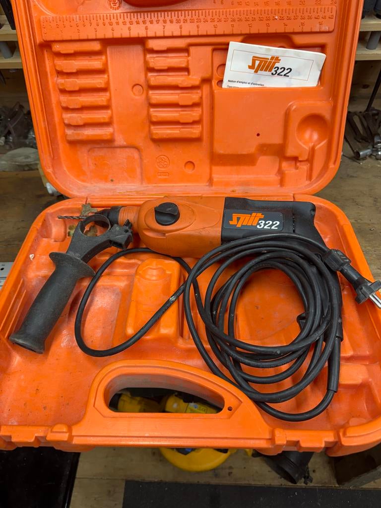Spit 322 klopboormachine, Doe-het-zelf en Verbouw, Gereedschap | Boormachines, Ophalen of Verzenden, Gebruikt, Boormachine, Klopboormechanisme