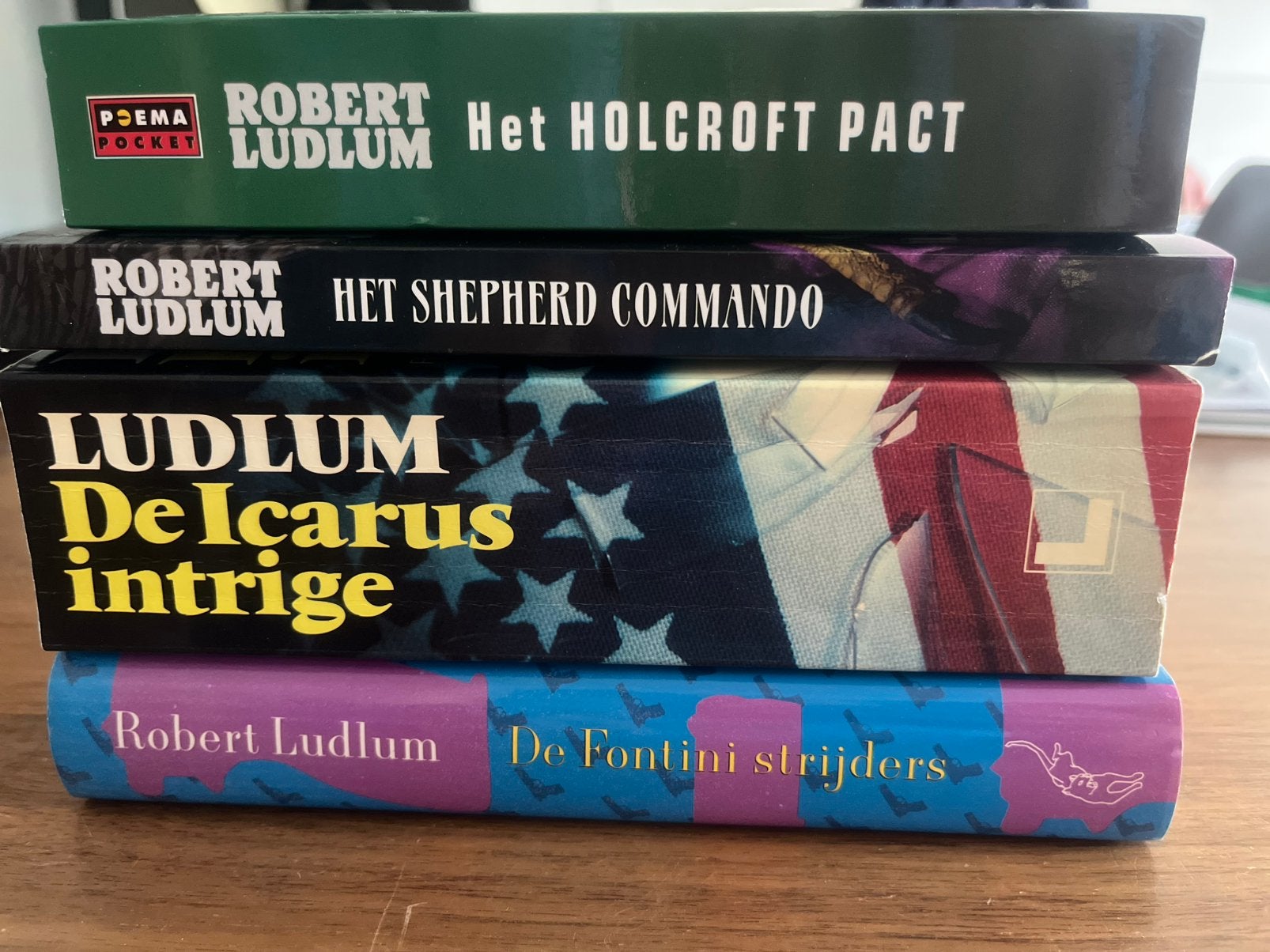 Robert Ludlum - 4 titels, Boeken, Ophalen of Verzenden, Gelezen