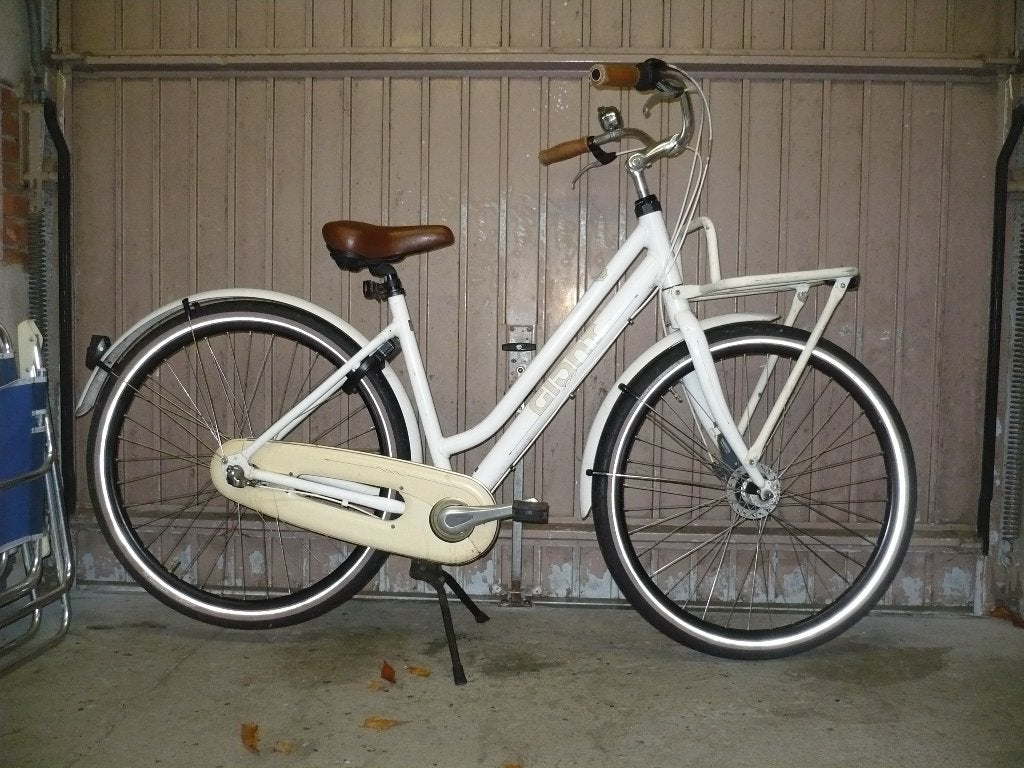 Mooie giant kleine damesfiets 28 inch meisjesfiets met rek, Ophalen, Gebruikt, Versnellingen, Giant