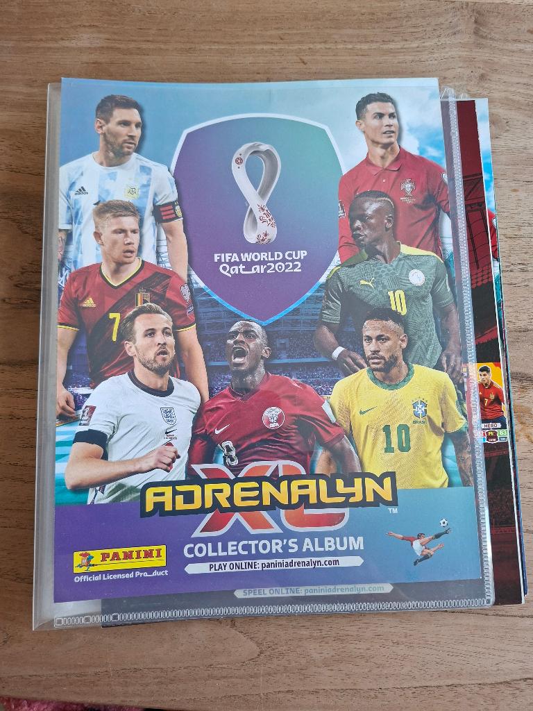 Map voetbal verzamel kaartjes WK2022, Verzamelen, Ophalen of Verzenden, Zo goed als nieuw, Poster, Plaatje of Sticker