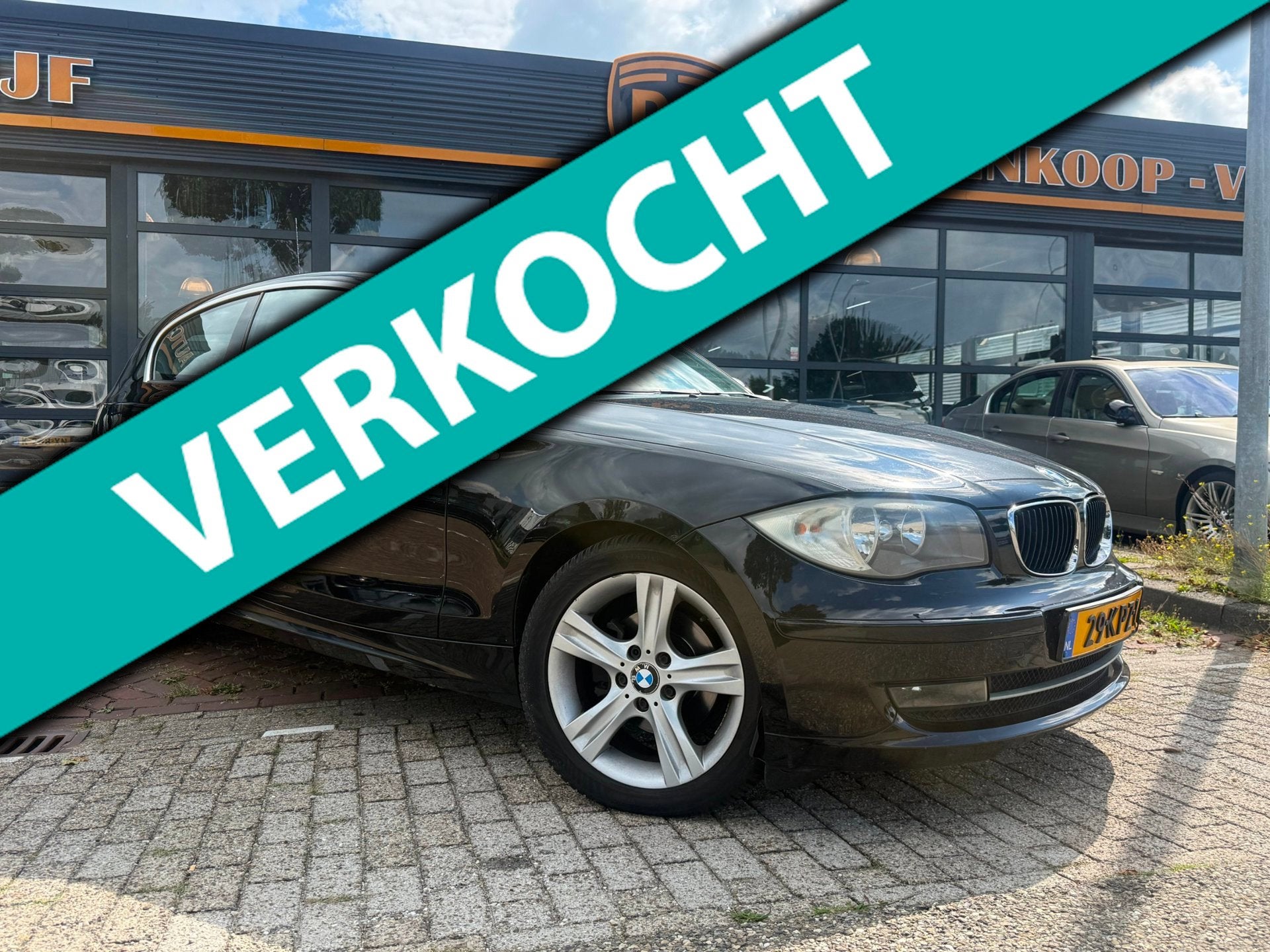 BMW 1-serie 118i Business Line |Carplay | Cruise | Airco | D, 1-Serie, Achterwielaandrijving, 4 stoelen, Zwart