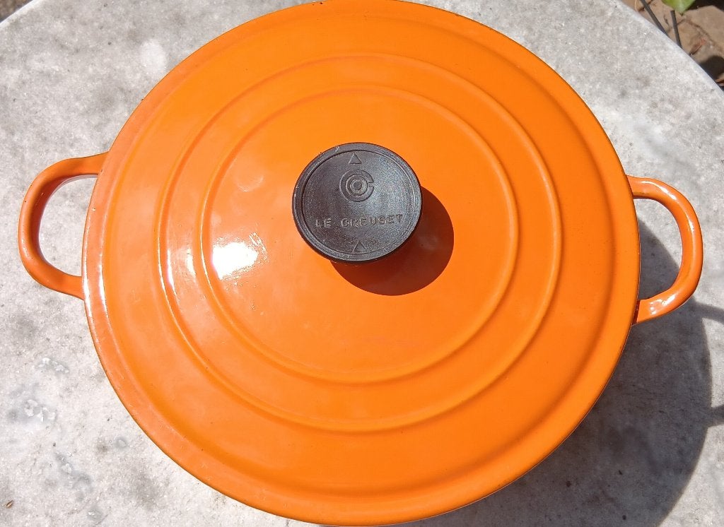LE CREUSET New Old Stock! Gietijzeren pan Ø 24 (LL3), Huis en Inrichting, Keuken | Potten en Pannen, Nieuw, Le Creuset, Ophalen of Verzenden