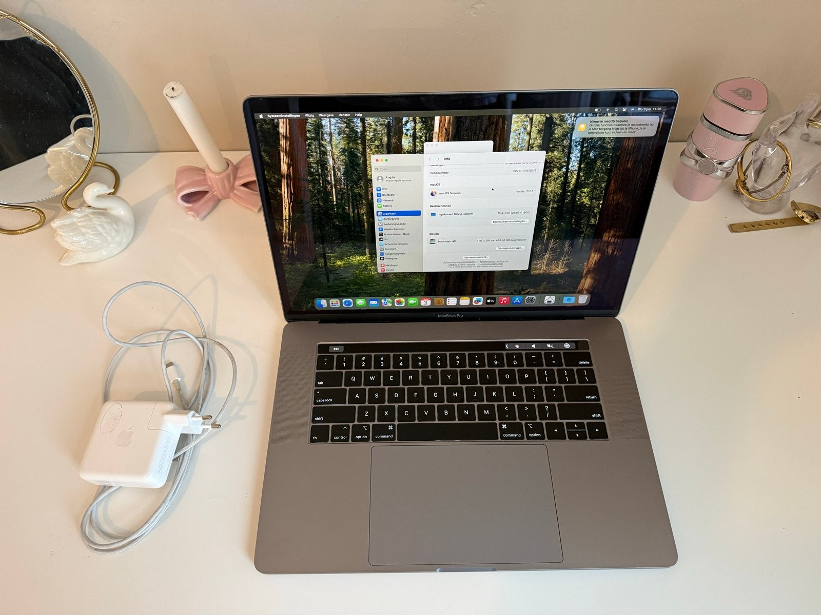 MacBook Pro 15-inch 2018 - 2.2 GHz i7, 16GB RAM, 512GB SSD, 2 tot 3 Ghz, 512 GB, Zo goed als nieuw, 16 GB