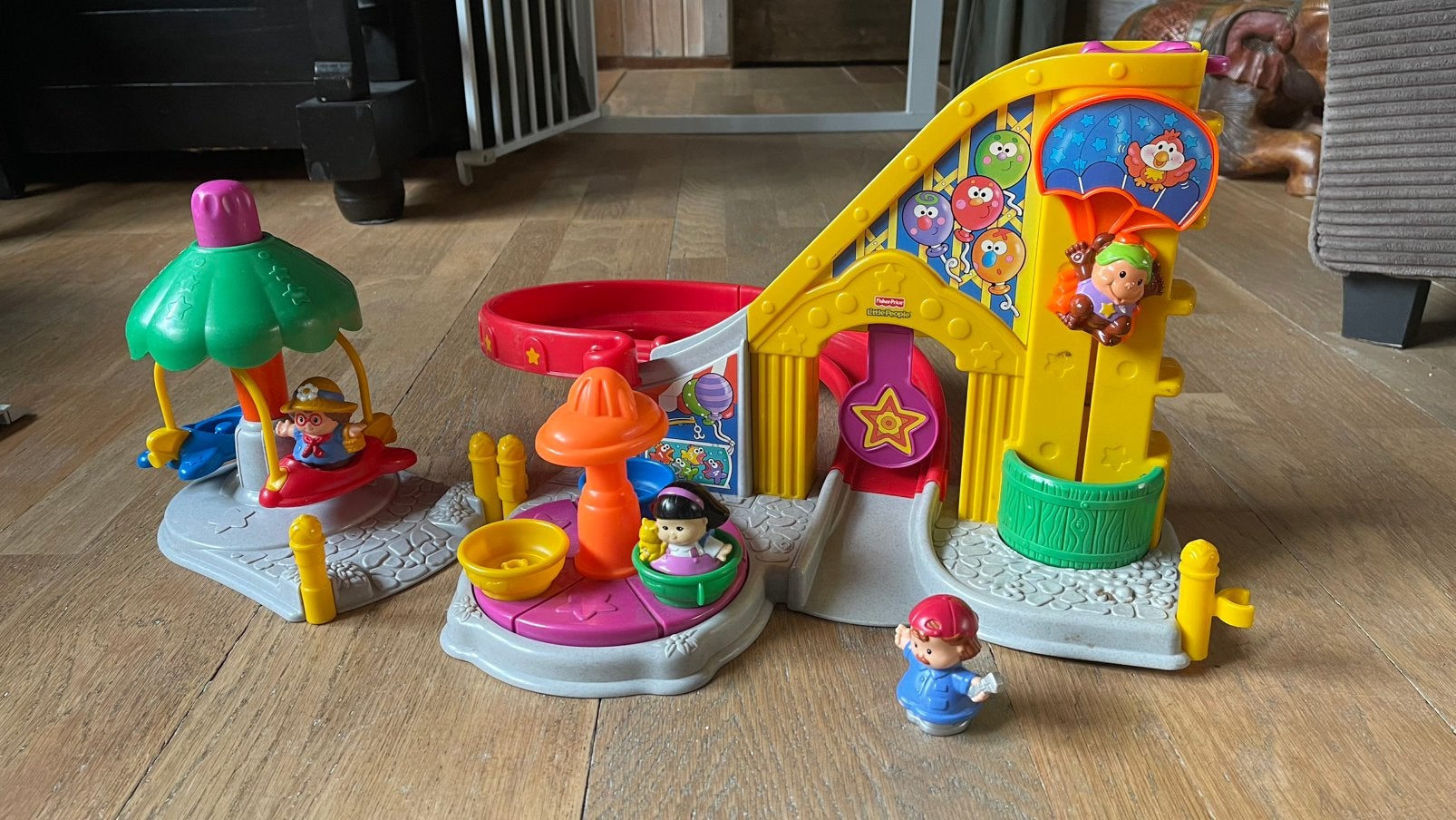 3 sets pretpark, treinbaan en dierentuin inclusief kist., Ophalen, Zo goed als nieuw, Speelset