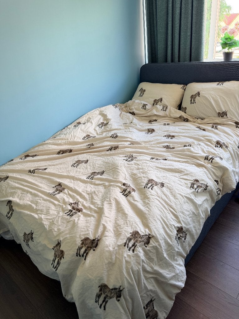 IKEA BLÅFJÄLLET 140x200 met opbergruimte, nog geen jaar oud!, Huis en Inrichting, Ophalen, Tweepersoons, 140 cm, Zo goed als nieuw